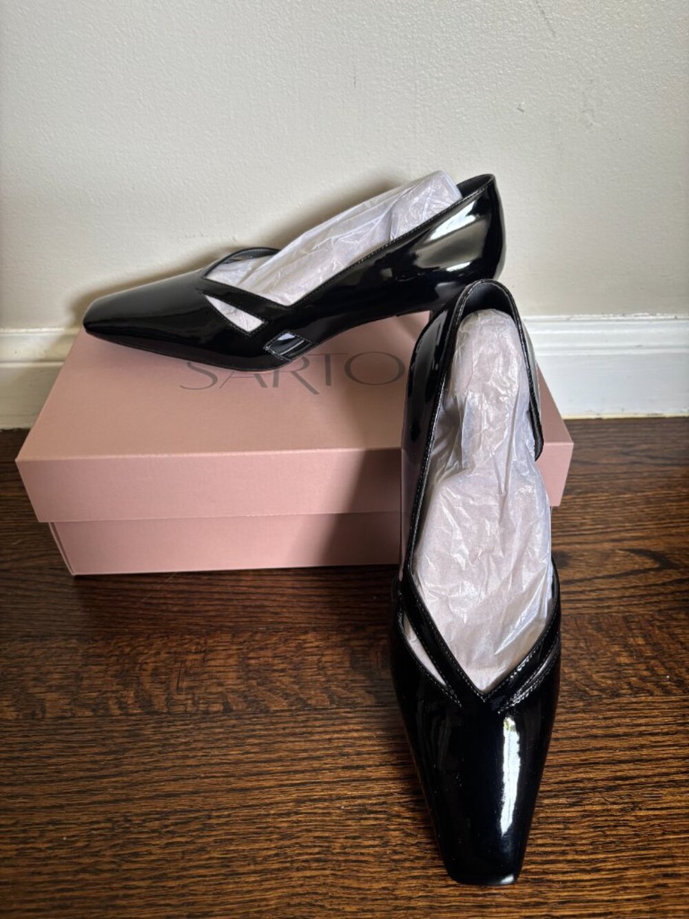 Franco sarto Kitten Heel Pump BLACK SZ: 9